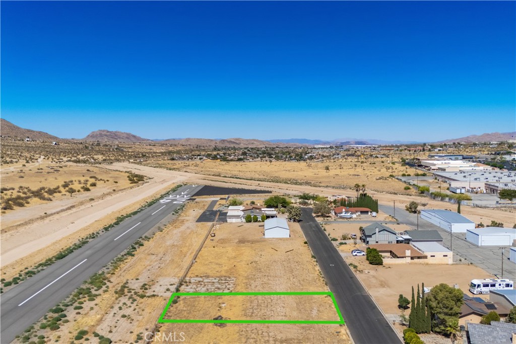 6770 Lindbergh Lane Property Photo 8