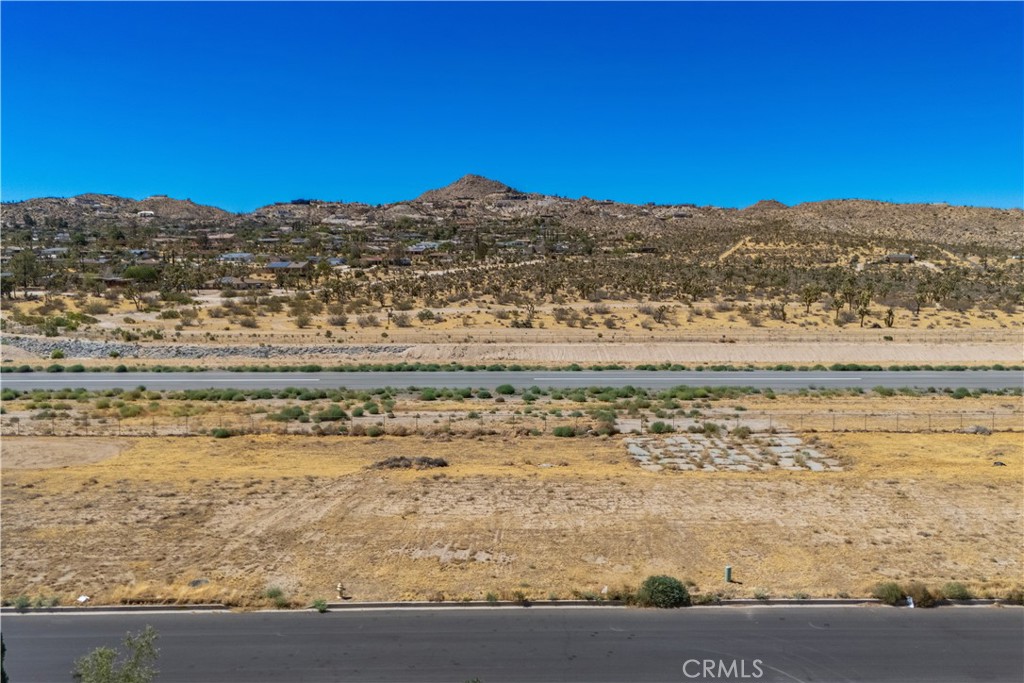 6770 Lindbergh Lane Property Photo 10