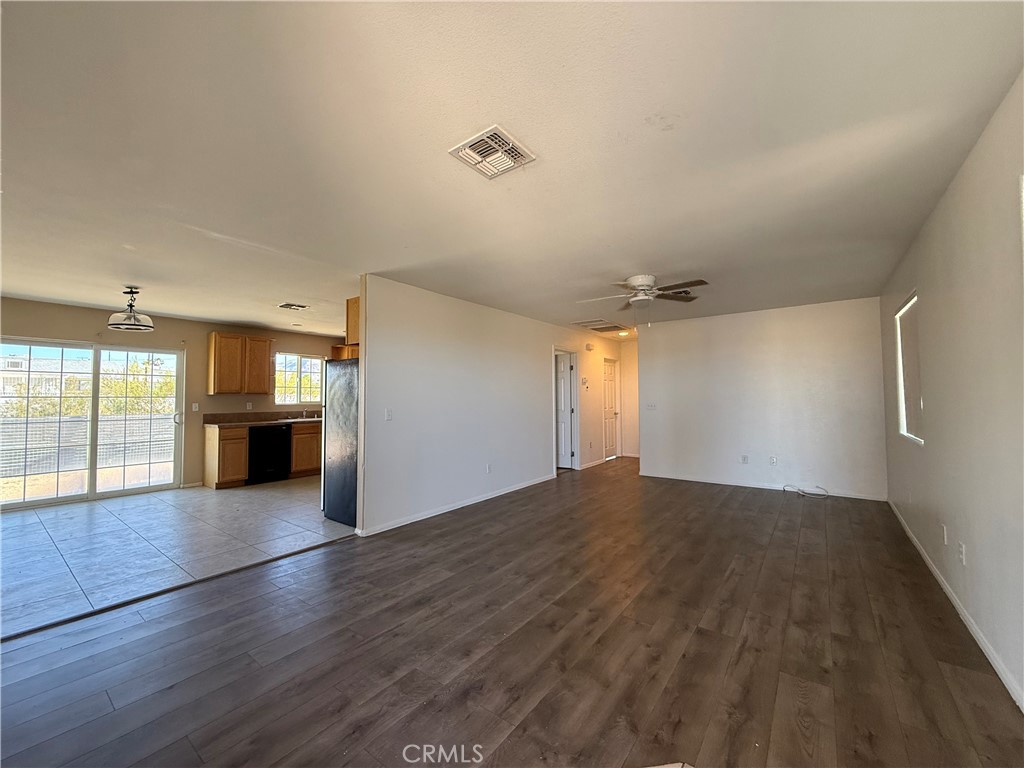7620 Bedouin Property Photo 5