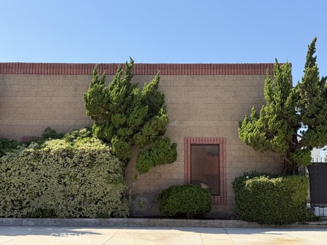 2301 W Empire Avenue Property Photo 1