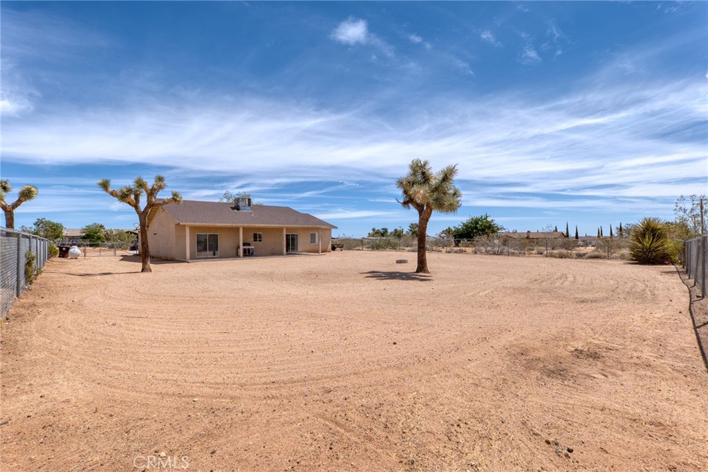 58333 Campanula Street Property Photo 24