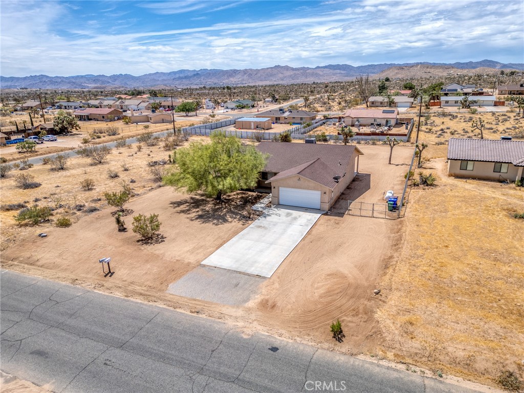 58333 Campanula Street Property Photo 29