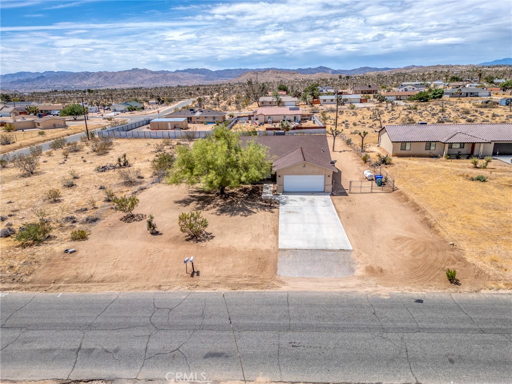 58333 Campanula Street Property Photo 30