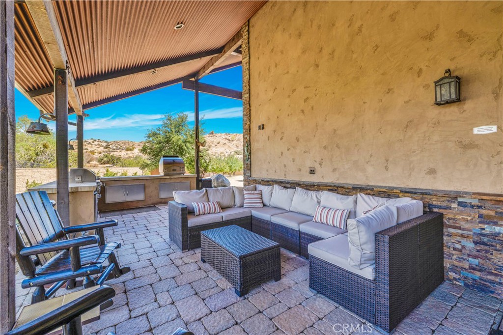 48869 Paradise Avenue Property Photo 42