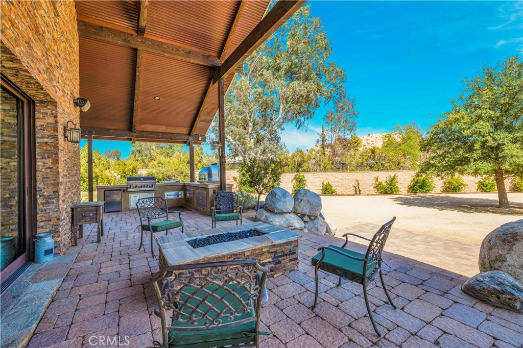 48869 Paradise Avenue Property Photo 43