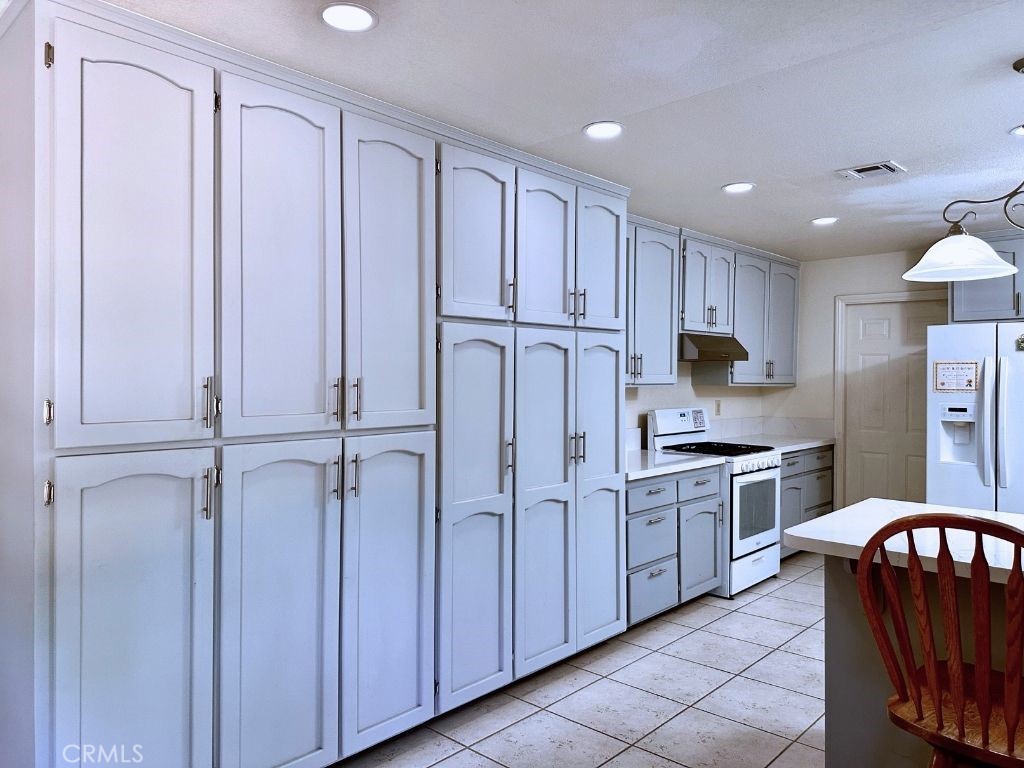 6963 Lennox Property Photo 3