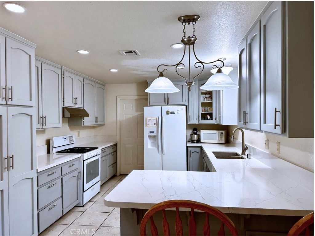 6963 Lennox Property Photo 4