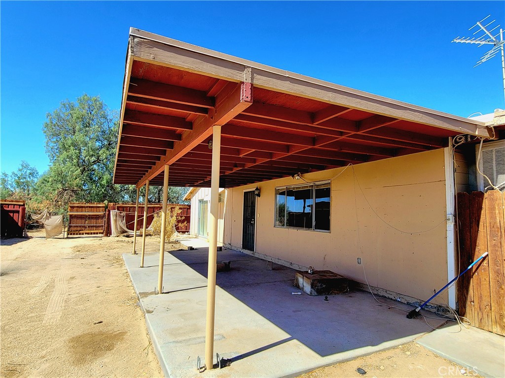 1087 Sunrise Avenue Property Photo 2
