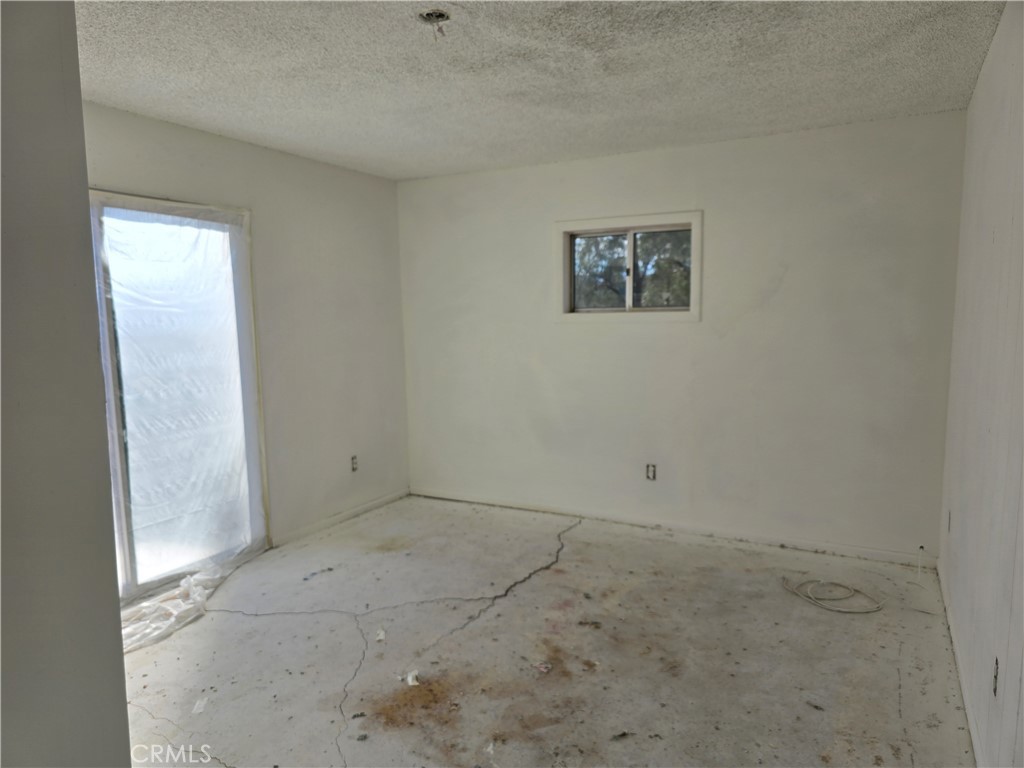 1087 Sunrise Avenue Property Photo 11