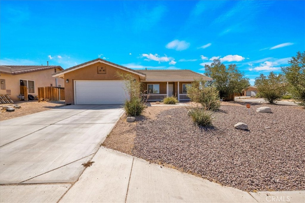 5126 Verenda Property Photo 4
