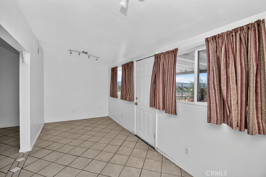1524 4th St Property Photo 7