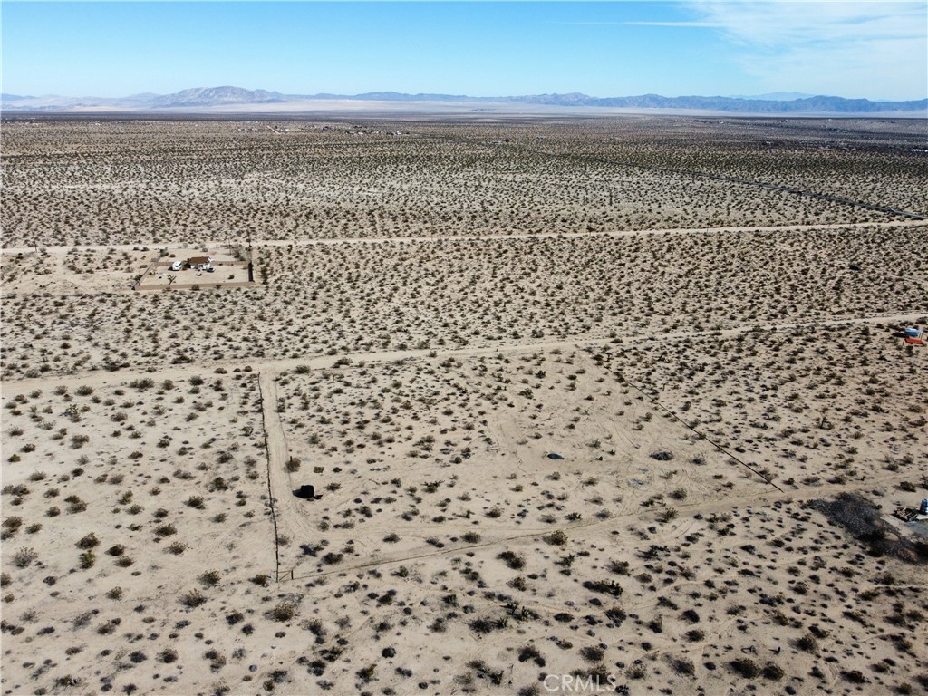 1234 Desert Lily Property Photo 5