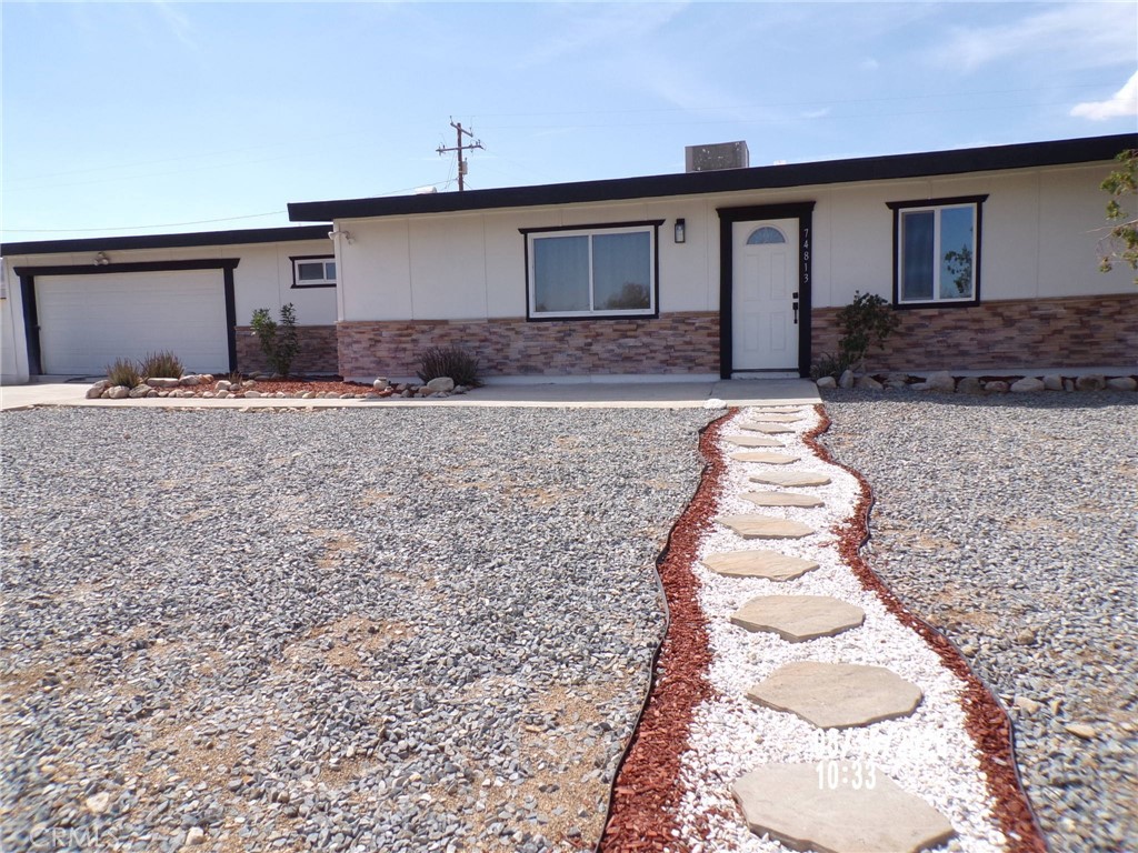 74813 Sunrise Property Photo