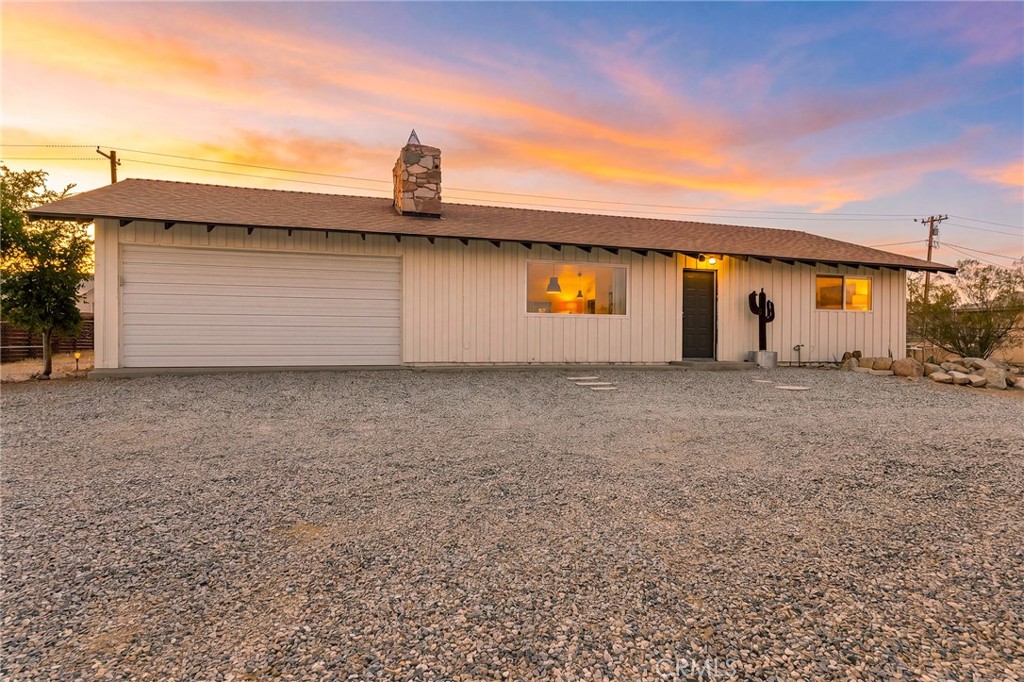 60229 La Mirada Trail Property Photo 5