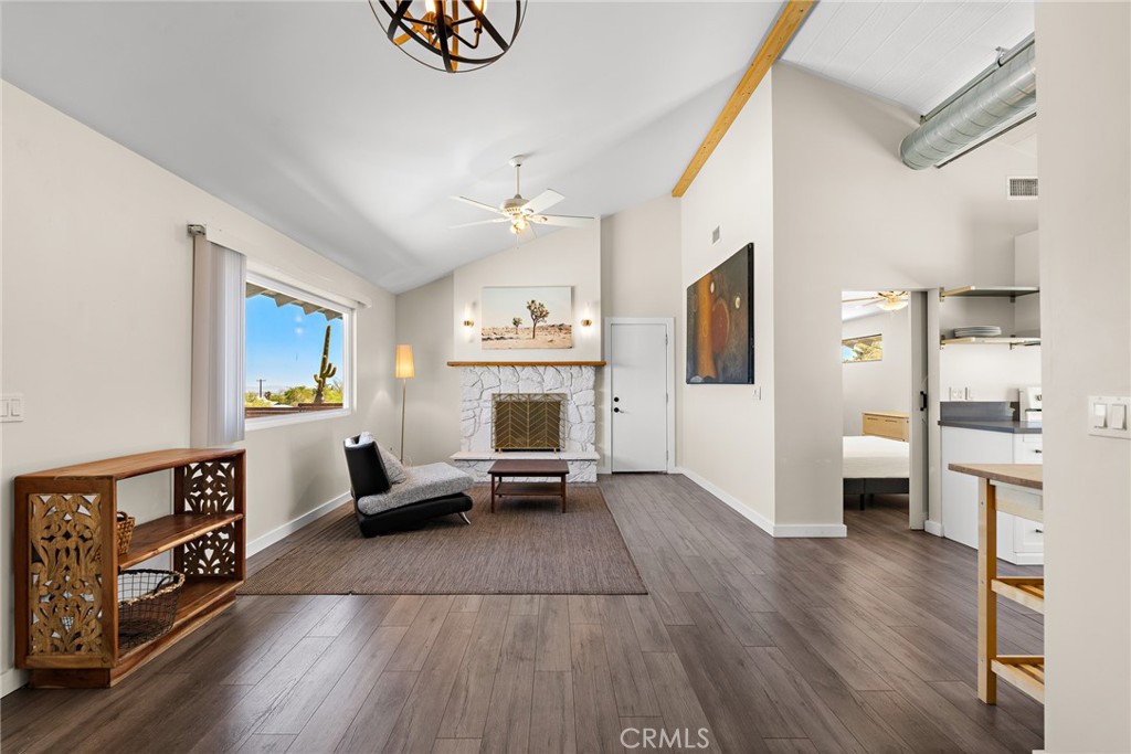 60229 La Mirada Trail Property Photo 7