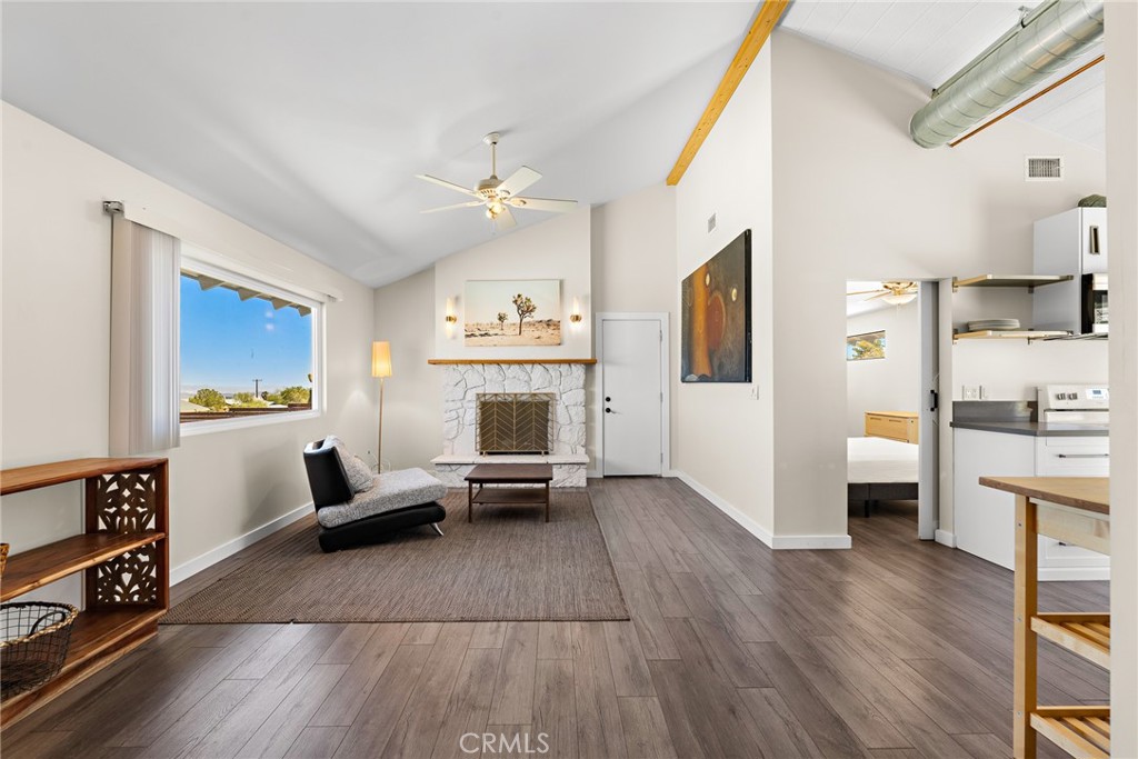 60229 La Mirada Trail Property Photo 8