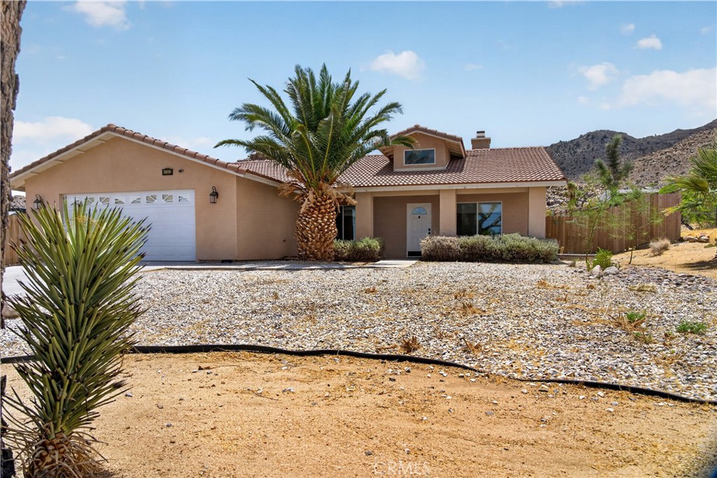 61053 Sandalwood Property Photo 1