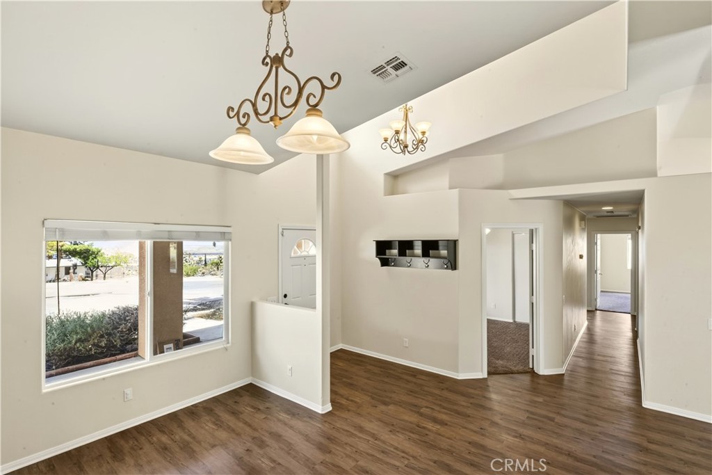 61053 Sandalwood Property Photo 3