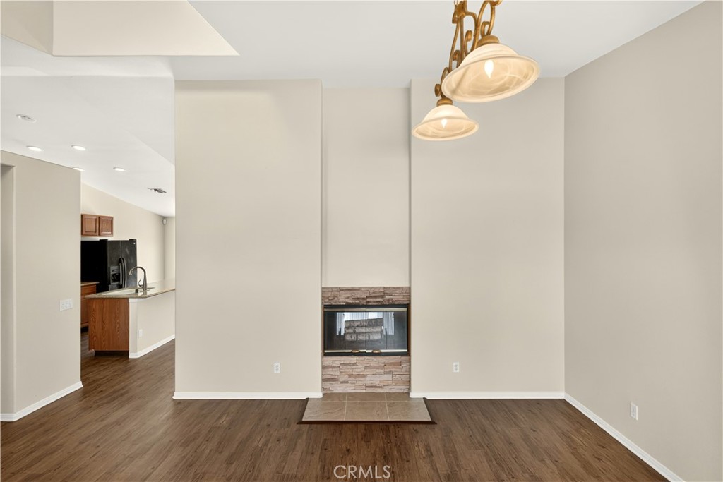 61053 Sandalwood Property Photo 4