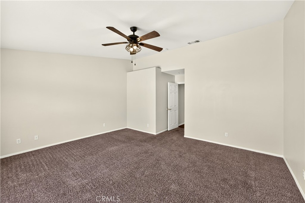 61053 Sandalwood Property Photo 8