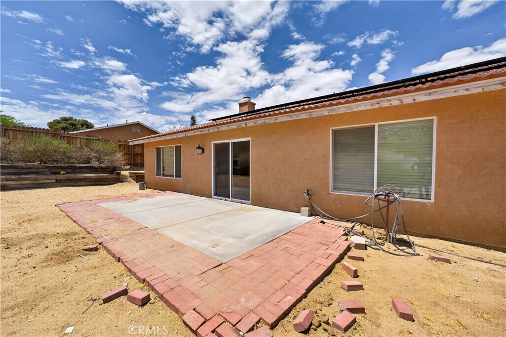 61053 Sandalwood Property Photo 26