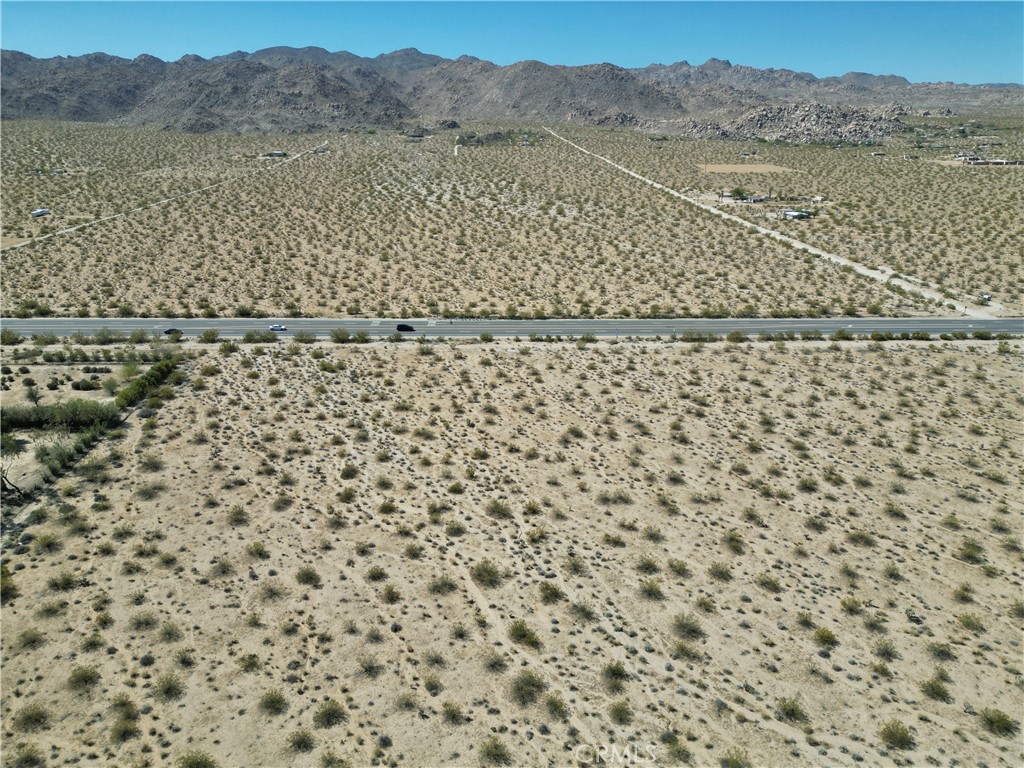 66400 29 Palms Highway Property Photo 10