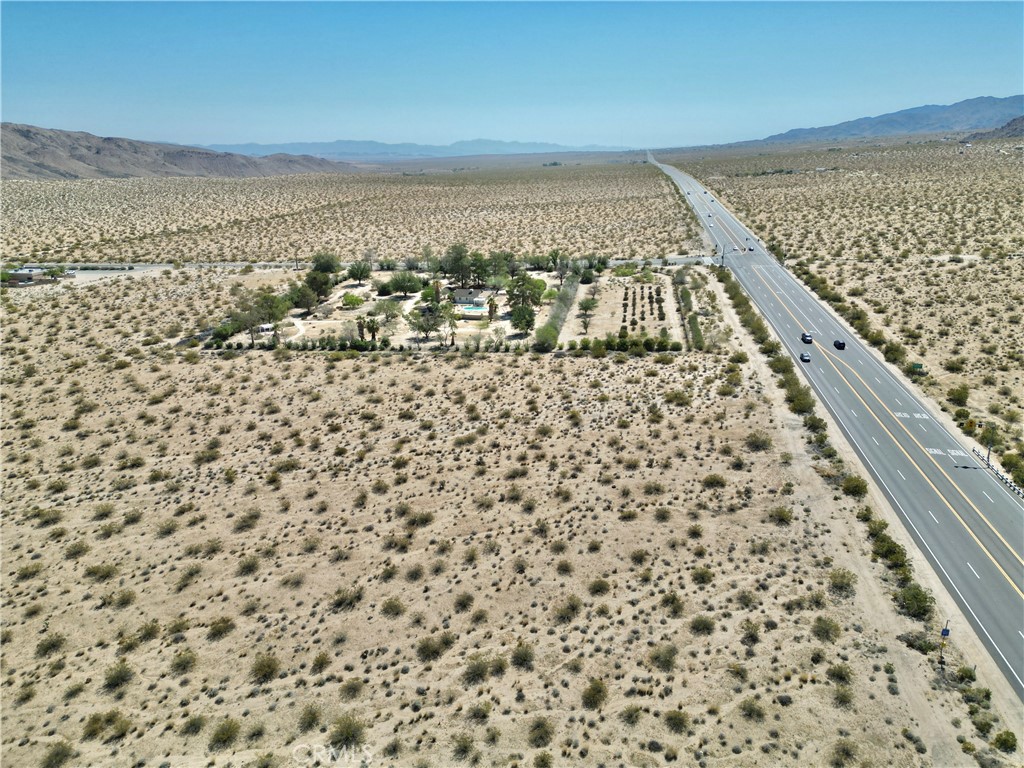 66400 29 Palms Highway Property Photo 13