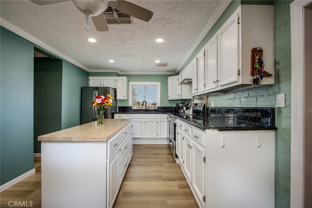 73292 Raymond Way Property Photo 16