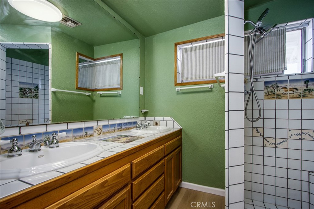 73292 Raymond Way Property Photo 28