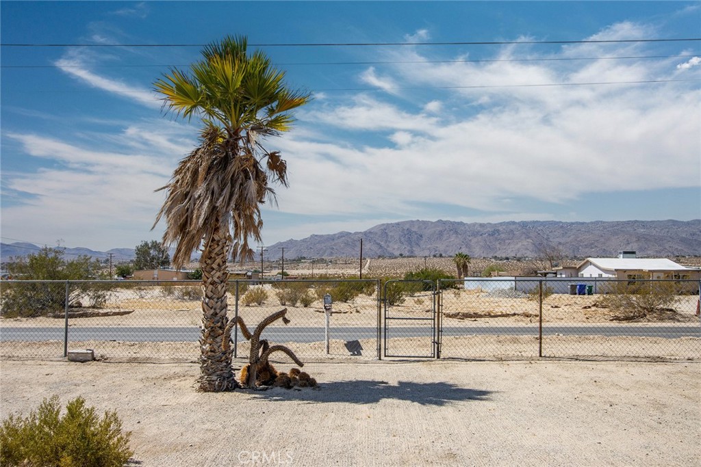 73292 Raymond Way Property Photo 35