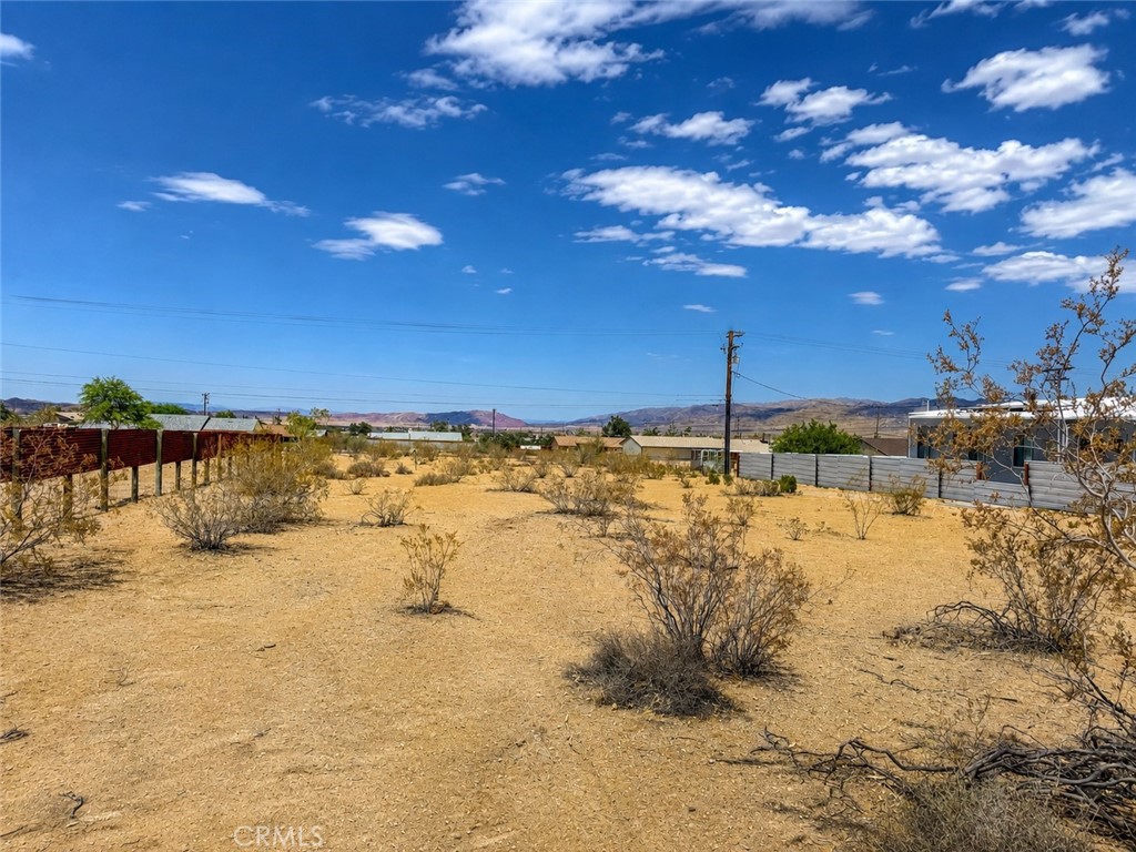 4837 Avenida Del Sol Property Photo 7