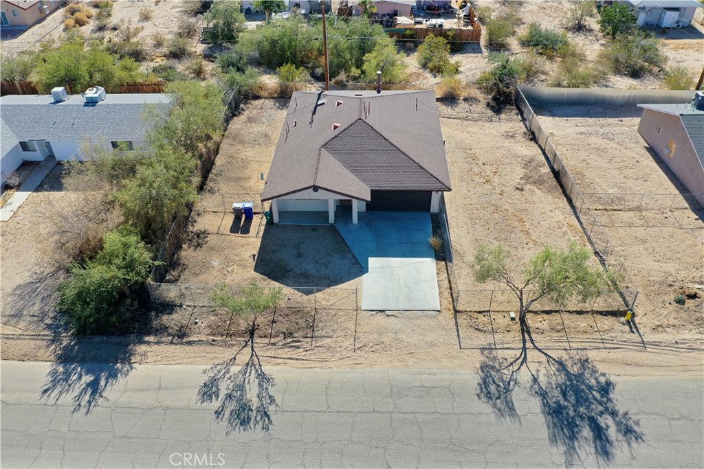 6966 Juniper Property Photo 1