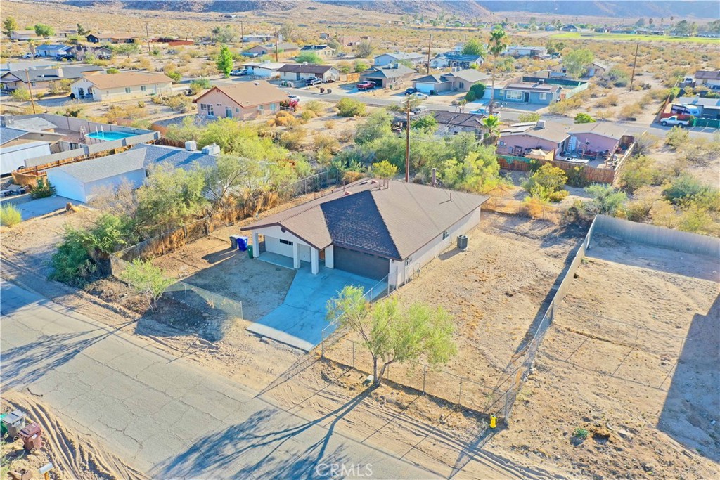 6966 Juniper Property Photo 5