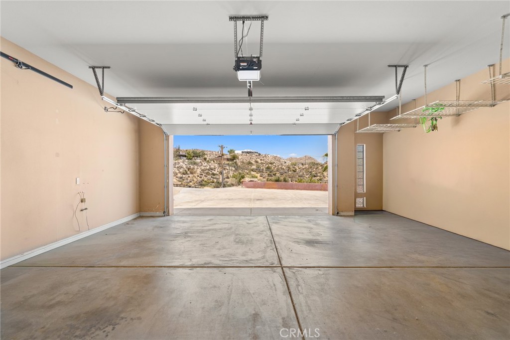 6220 Farrelo Property Photo 32