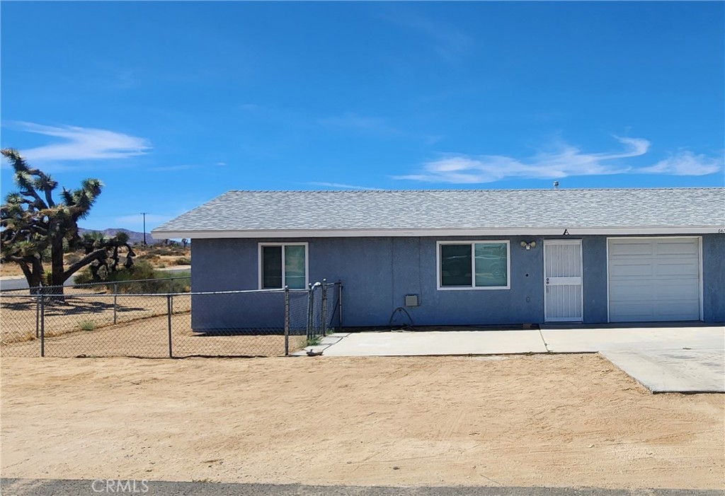 6474 Camarilla Property Photo 1