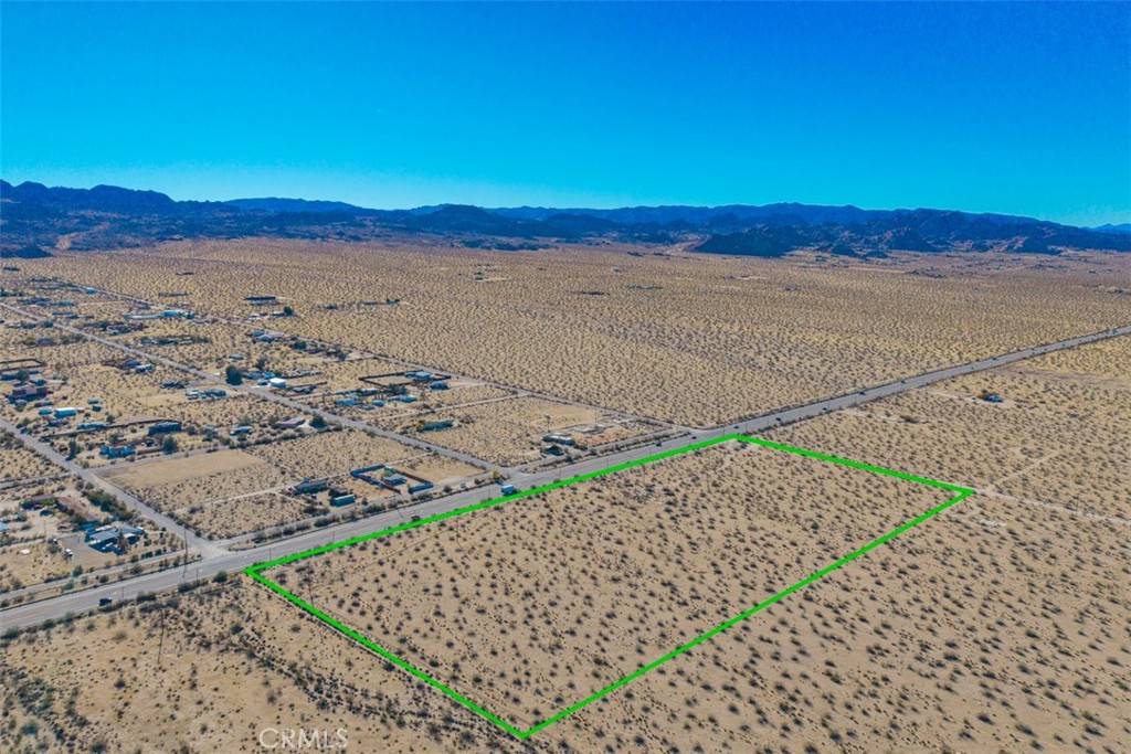 65810 29 Palms Property Photo 3
