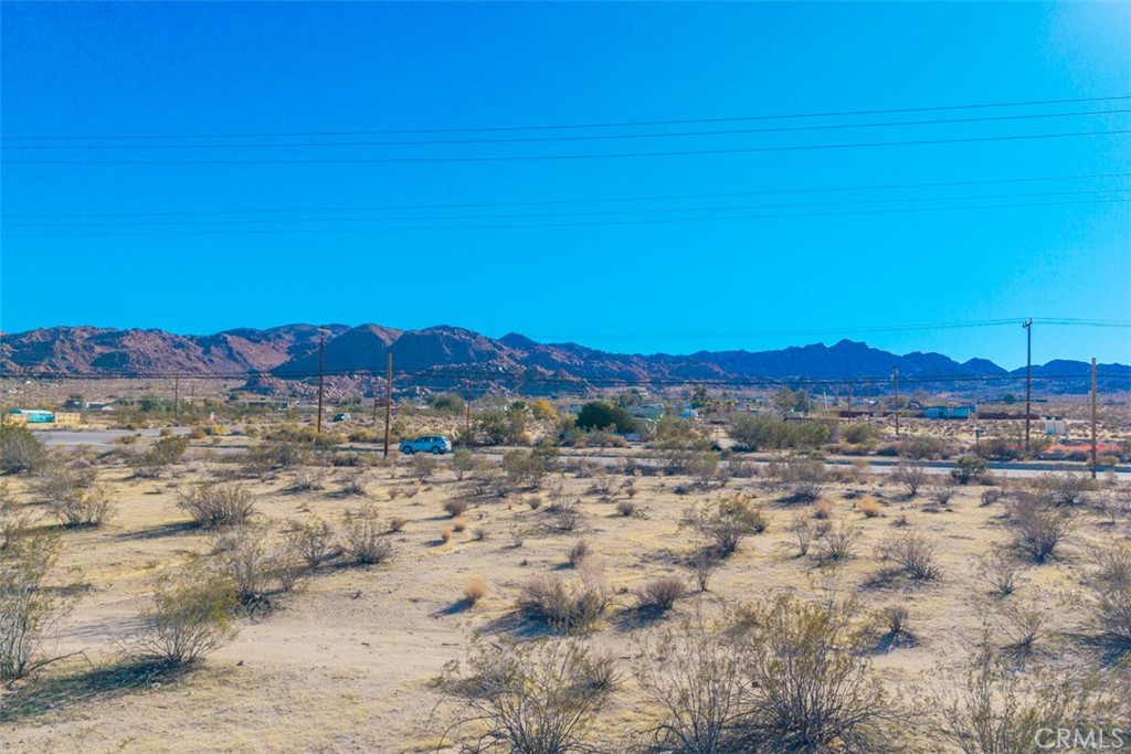 65810 29 Palms Property Photo 11