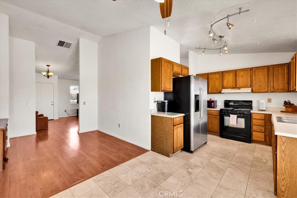 5775 Hall Ln Property Photo 12