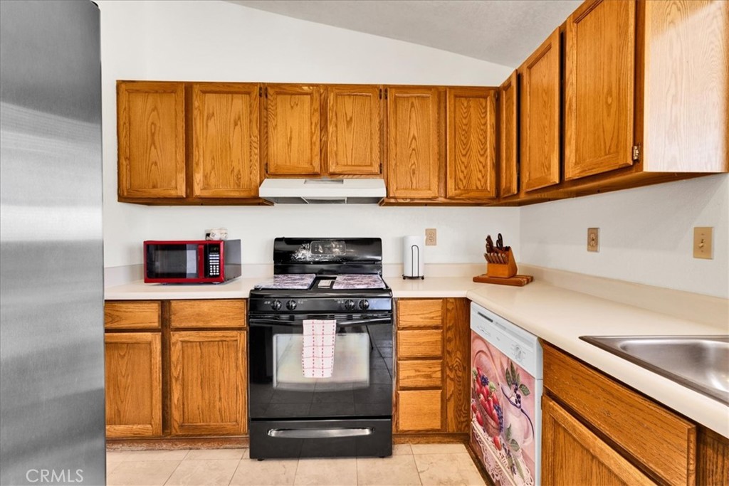5775 Hall Ln Property Photo 15