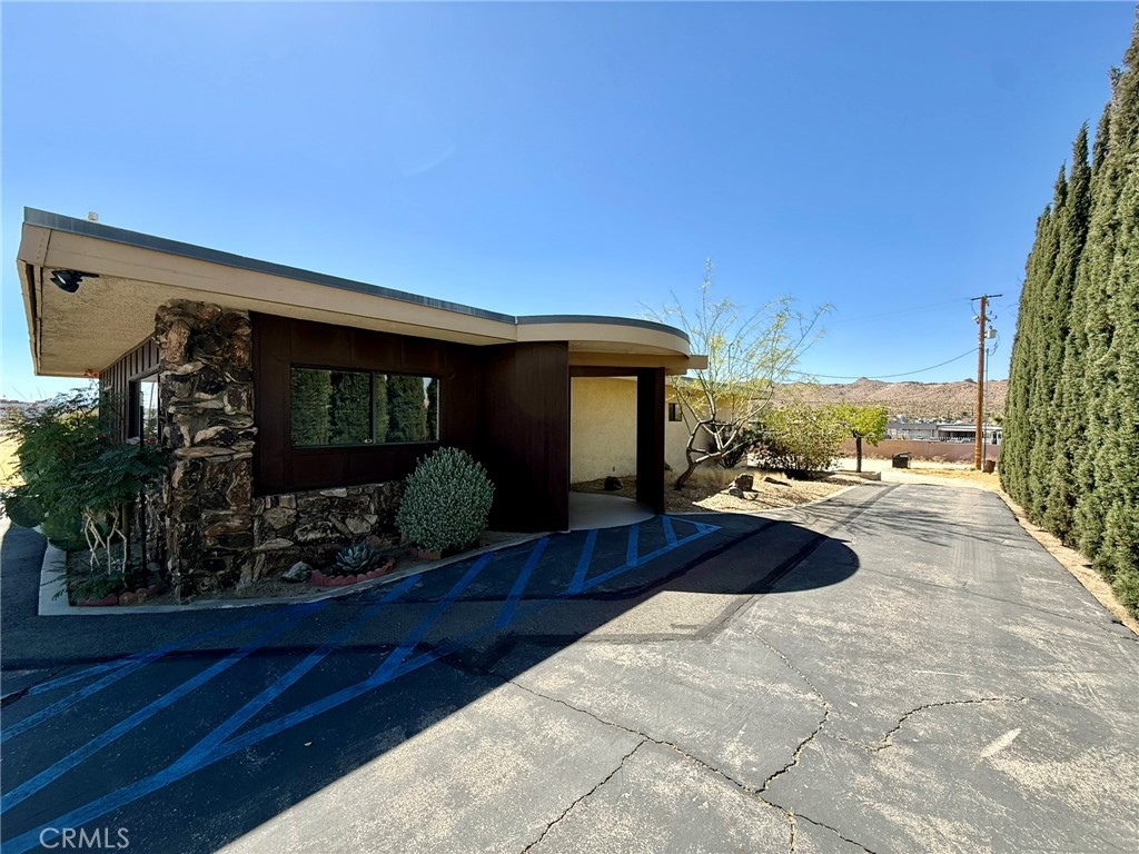 57340 29 Palms Property Photo 3