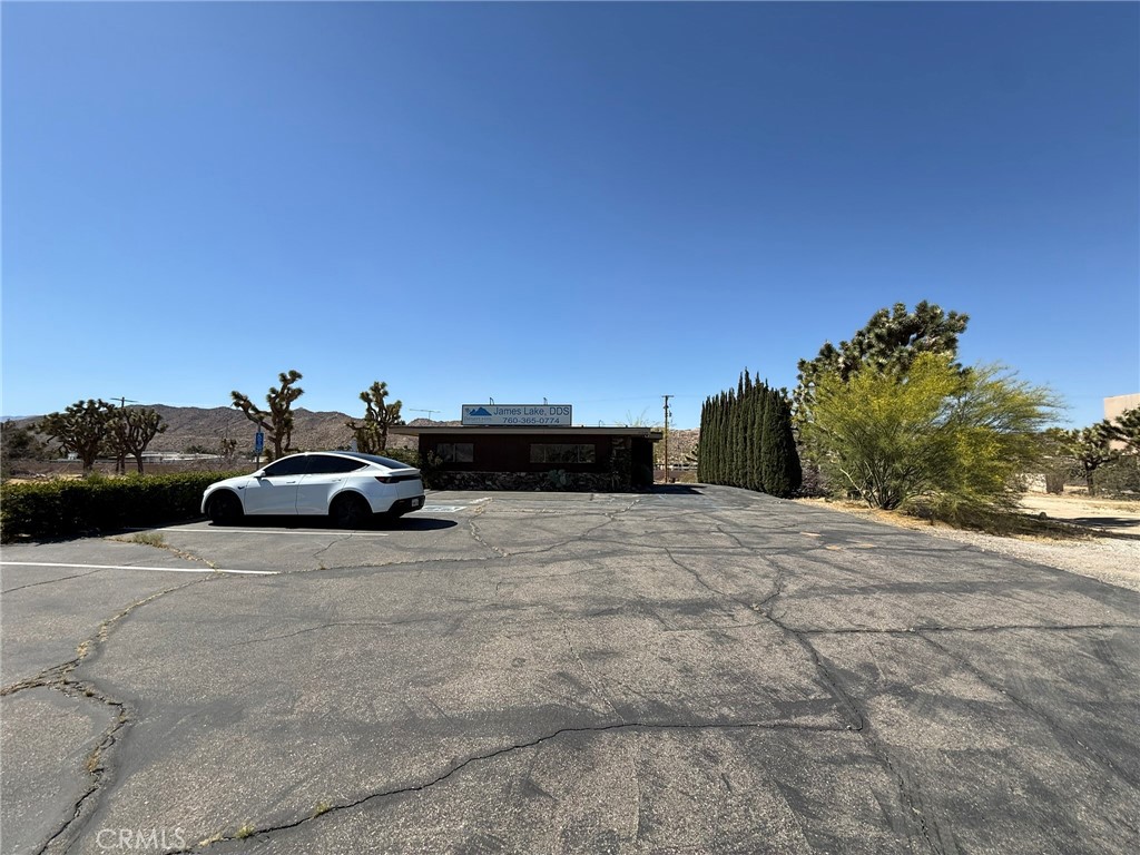 57340 29 Palms Property Photo 4