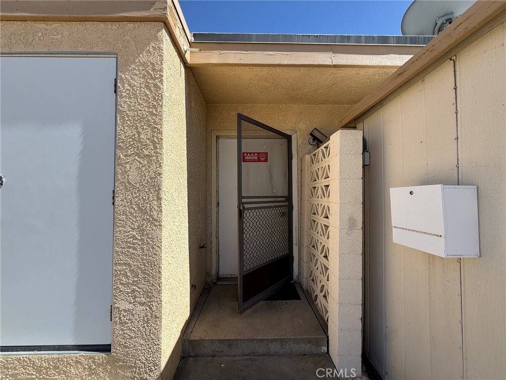 57340 29 Palms Property Photo 9