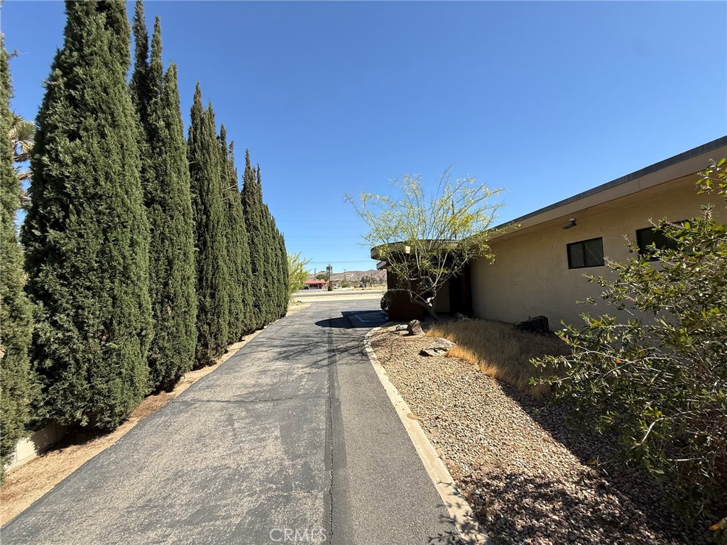57340 29 Palms Property Photo 10