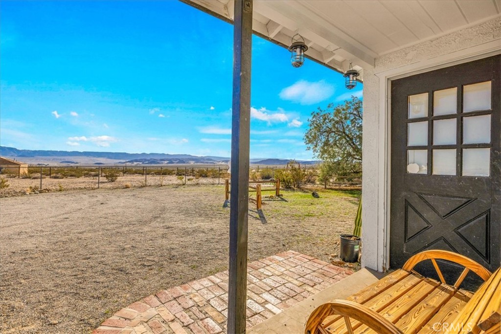 1560 Jackrabbit Trail Property Photo 3