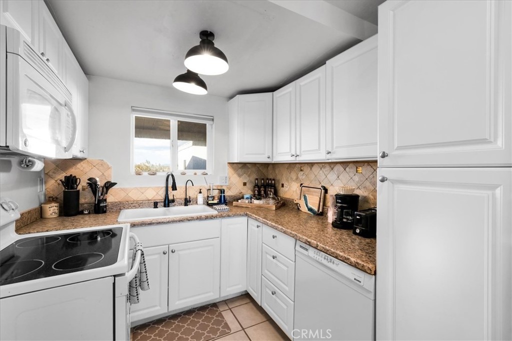 1560 Jackrabbit Trail Property Photo 16