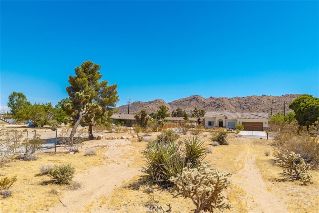 60366 Granada Drive Property Photo 10