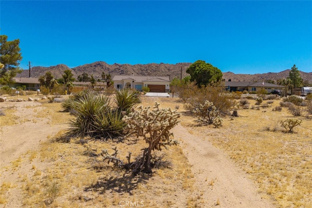 60366 Granada Drive Property Photo 11