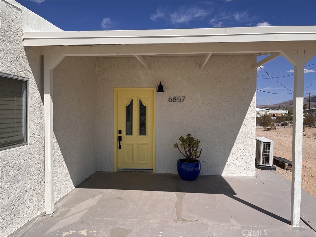 6857 Split Rock Property Photo 3