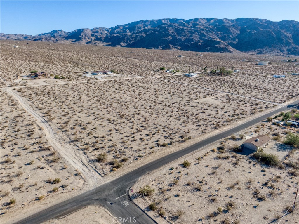74835 Morning Dr Property Photo 3