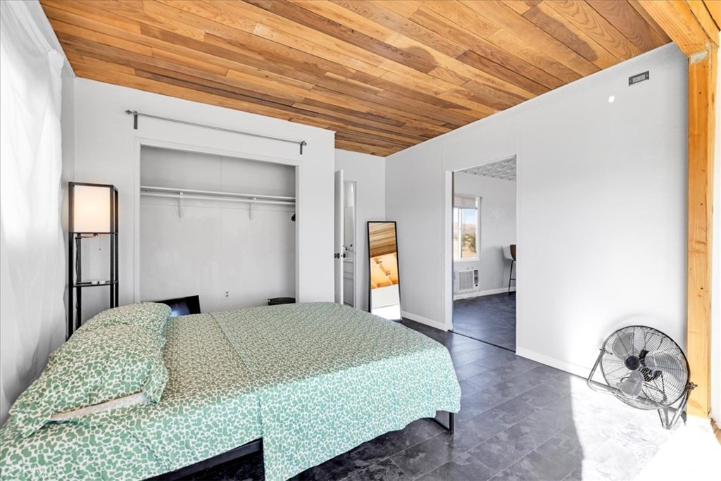 84753 Eddie Albert Property Photo 17